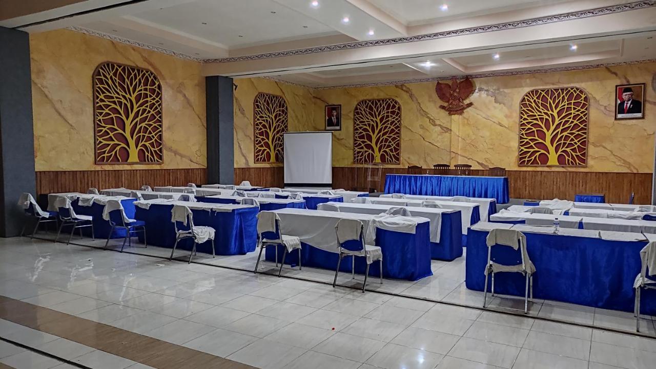 Mirabell Hotel & Convention Hall マラン エクステリア 写真